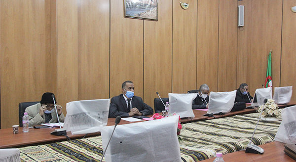 تنصيب لجنة الآداب والاخلاقيات بجامعة غرداية