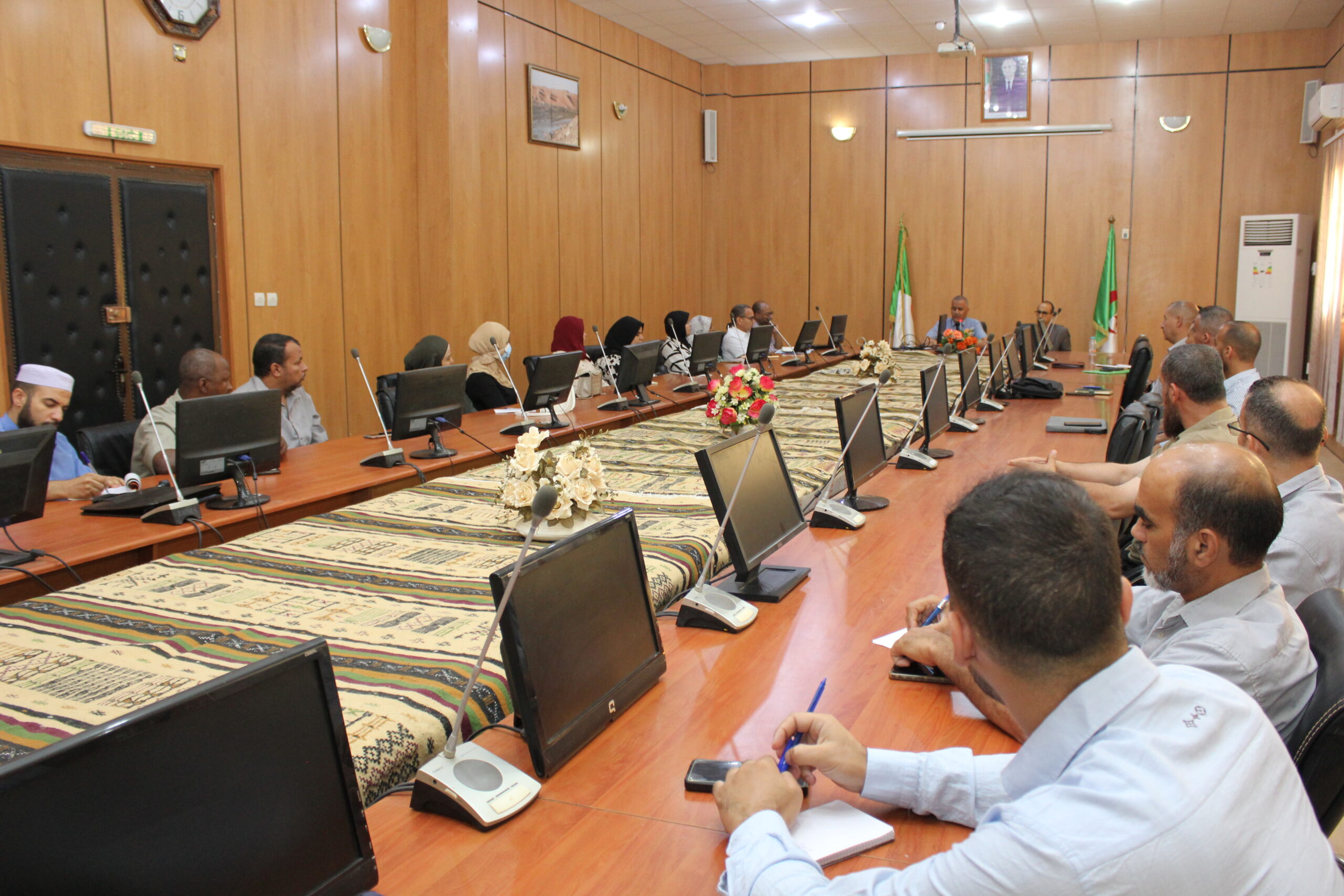 انطلاق الدورة التكوينية لفائدة الأساتذة الموَظفين
